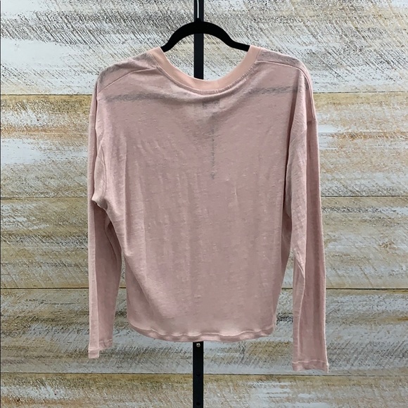 LS top with stars, v neck slub linen Revolve - Picture 3 of 7